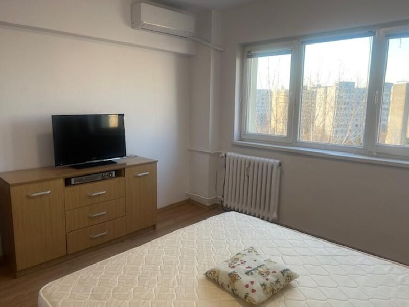 Apartament 4 camere Vergului- Spitalul Malaxa.